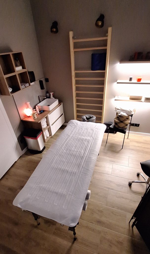 Co to Fit Iron salon masażu?